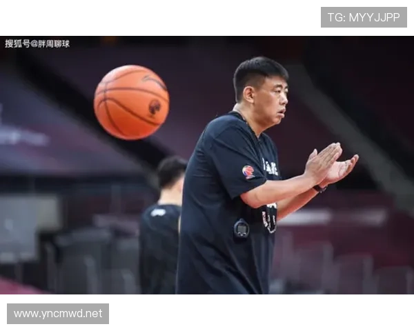 拜仁慕尼黑再陷“换帅风波”：战术混乱与高层分歧，豪门底蕴真能化解危机吗？